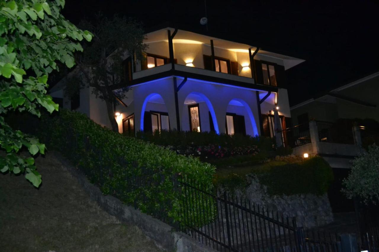 Le Grigne Guesthouse - The Garden Oliveto Lario Buitenkant foto